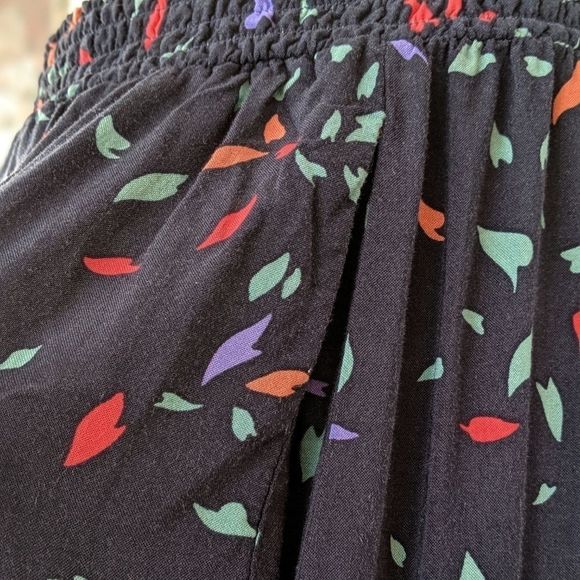 [3/$15] or $5 in bundle - Mossimo navy and multicolored splash skater skirt - Picture 4 of 6